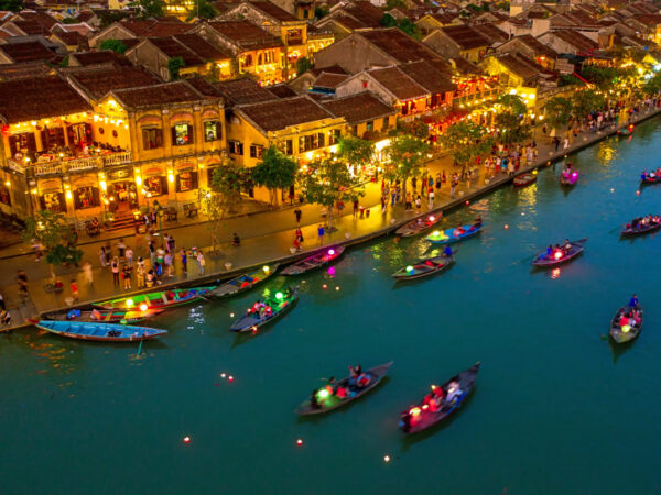 VL22- HOI AN (OR DA NANG) – HUE 1 DAY