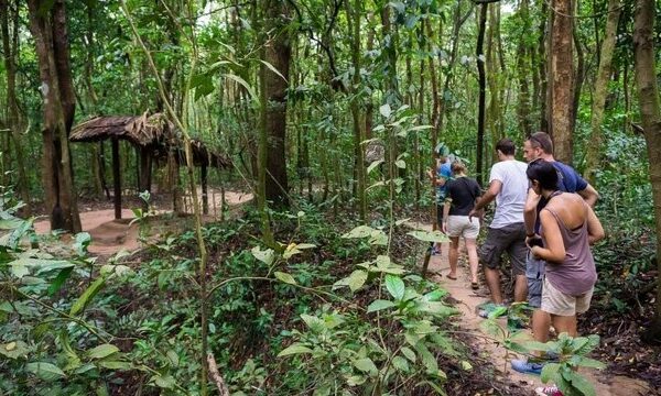 VLS-G04: CU CHI TUNNEL HALF DAY SMALL GROUP TOUR ( AM )