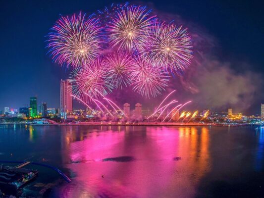 Da Nang fireworks festival ranks among world’s top 9 summer events 2 Da Nang 1