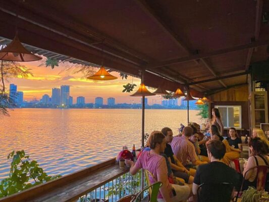 ☕ West Lake Coffee Tour – Discover Hanoi One Cup at a Time 2 Ho Tay 2