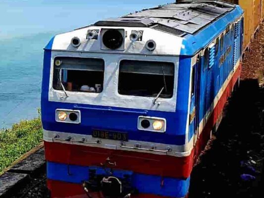 Vietnam’s Most Scenic Train Journeys: Take the Ride, Make the Memories 2 Hue Da Nang