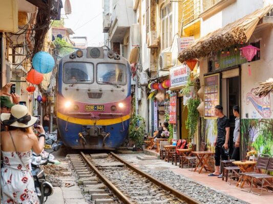 7 Reasons You Should Visit Hanoi in Autumn 2 Mua Thu HN 1 1