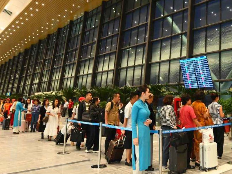 Experiencing Terminal 3 at Tan Son Nhat Airport – A Different Journey Through Space and Technology 1 Nha Ga T3 Tan Son Nhat 2